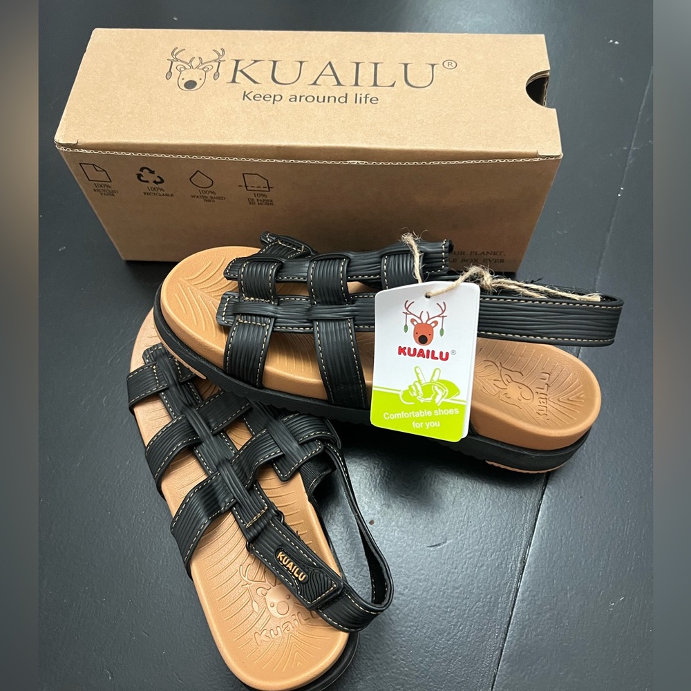 KuaiLu Women's Black and Tan Sandals